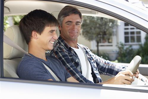 THINGS PARENTS AND TEENS SHOULD KNOW ABOUT TEEN DRIVING